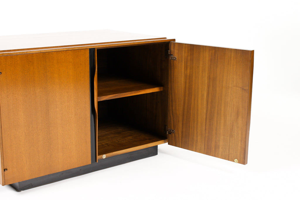 #2070 — Mid Century Vintage Walnut Nightstand / Bedside Cabinet — John Kapel for Glenn of California — Two Door