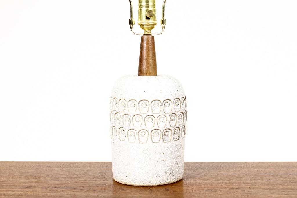 #1956 - Ceramic Stoneware Studio Pottery Table Lamp - Keyhole Pattern — White Glaze — L27