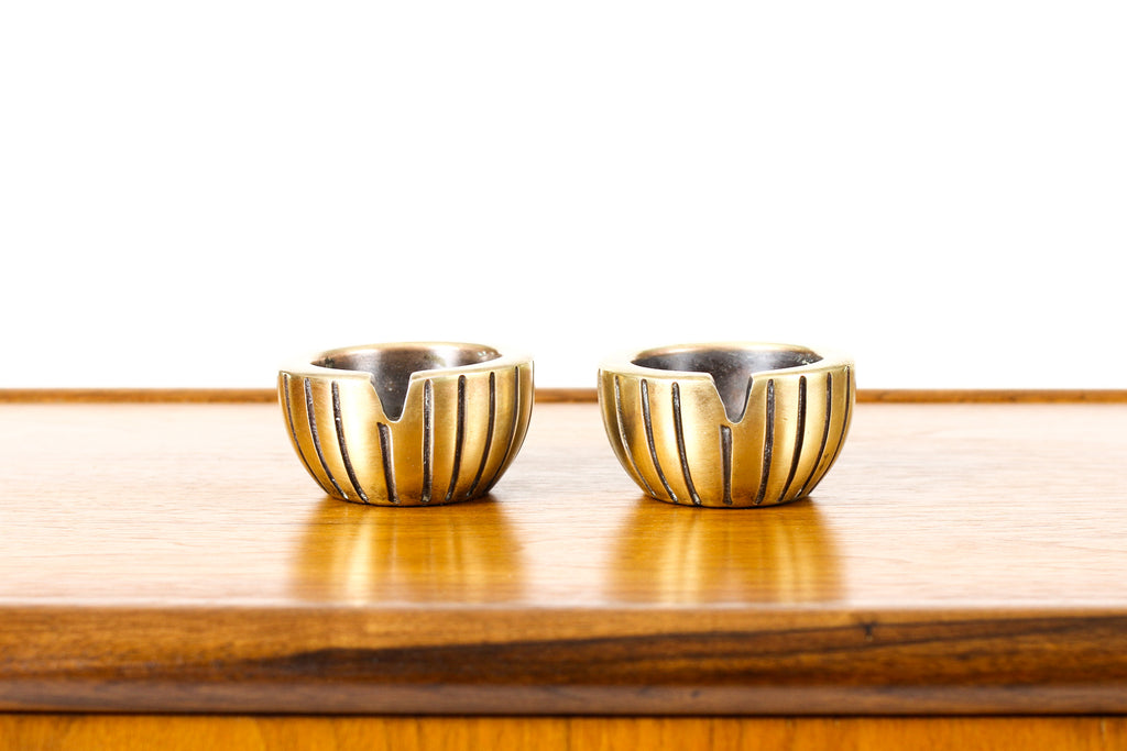 #2211 — Vintage Mid Century Brass Round Ashtray — Ben Seibel for Jenfred Ware