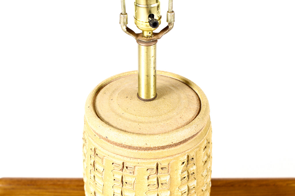 #2225 — Mid Century Vintage Table Lamp — Bob Kinzie for Affiliated Craftsmen — Textured Surface — Mustard Glaze