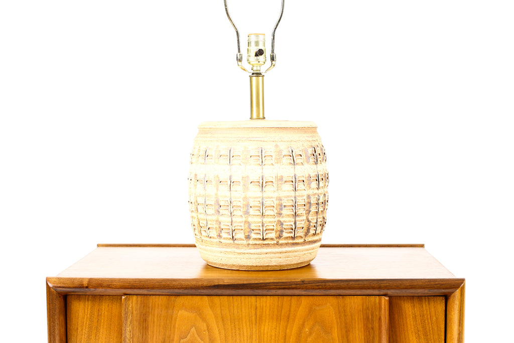 #2223 — Mid Century Vintage Table Lamp — Bob Kinzie for Affiliated Craftsmen — Textured Surface — Raw Stoneware