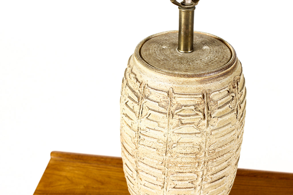 #2224 — Mid Century Vintage Table Lamp — Bob Kinzie for Affiliated Craftsmen — Textured Surface — Light Gray Glaze