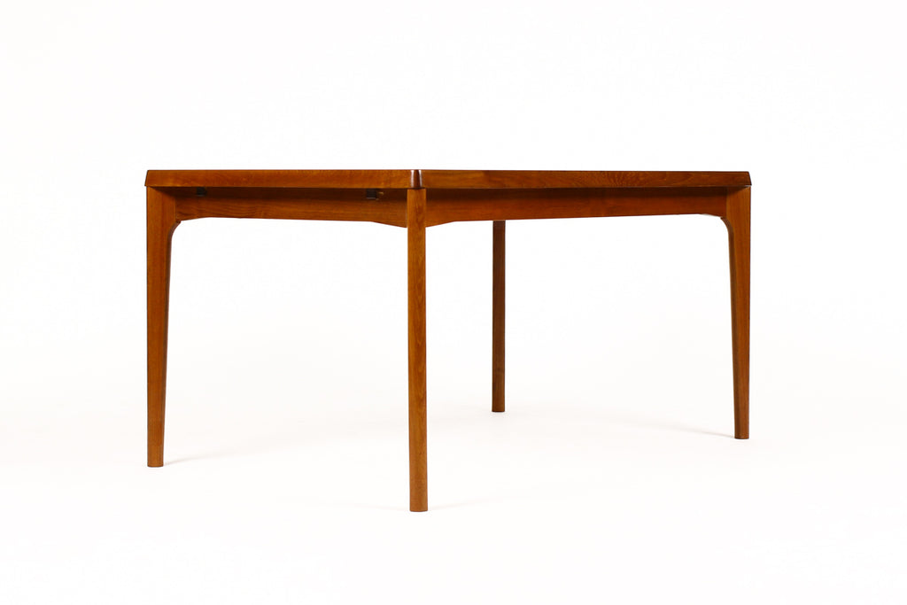 #1525 — Danish Modern / Mid Century Teak Expandable Dining Table — Rectangular — Draw Leaf — Vejle Stole Møbelfabrik