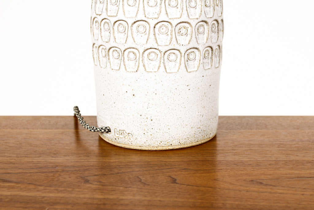 #1956 - Ceramic Stoneware Studio Pottery Table Lamp - Keyhole Pattern — White Glaze — L27