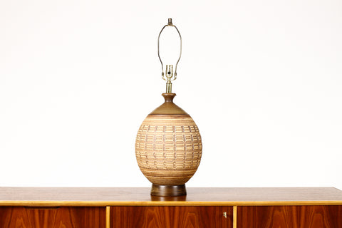 #1940 — Mid Century Vintage Table Lamp — Bob Kinzie for Affiliated Craftsmen — Textured facade —Raw stoneware + Green Glaze