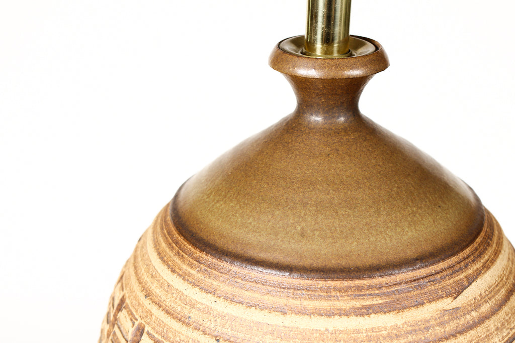 #1940 — Mid Century Vintage Table Lamp — Bob Kinzie for Affiliated Craftsmen — Textured facade —Raw stoneware + Green Glaze