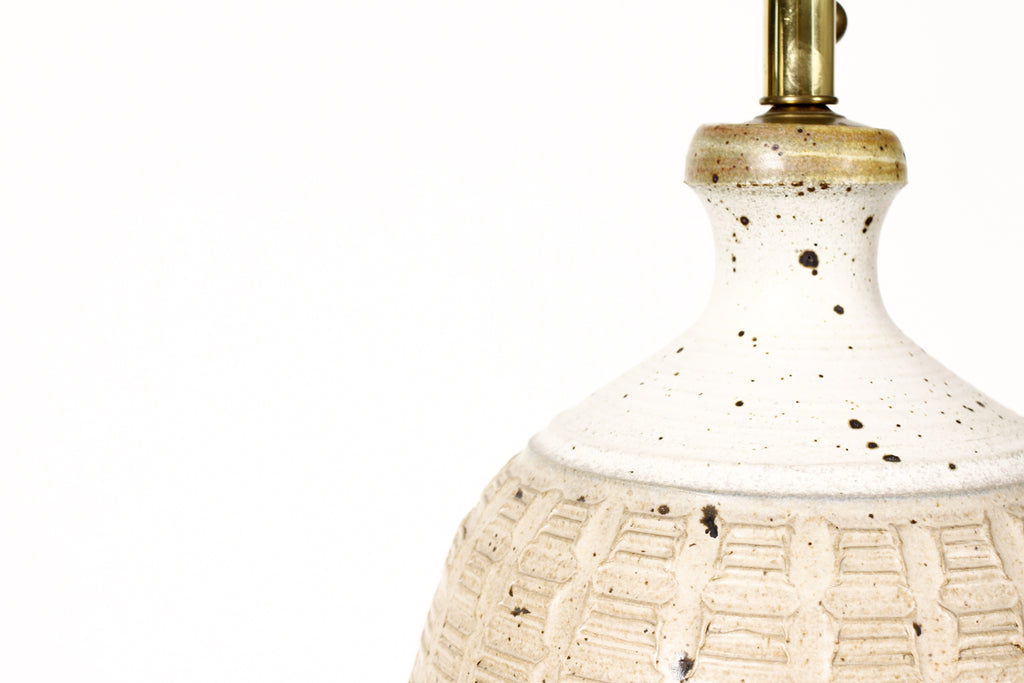 #1792 — Mid Century Vintage Table Lamp — Textured facade — Bob Kinzie for Affiliated Craftsmen — Light Gray Glaze