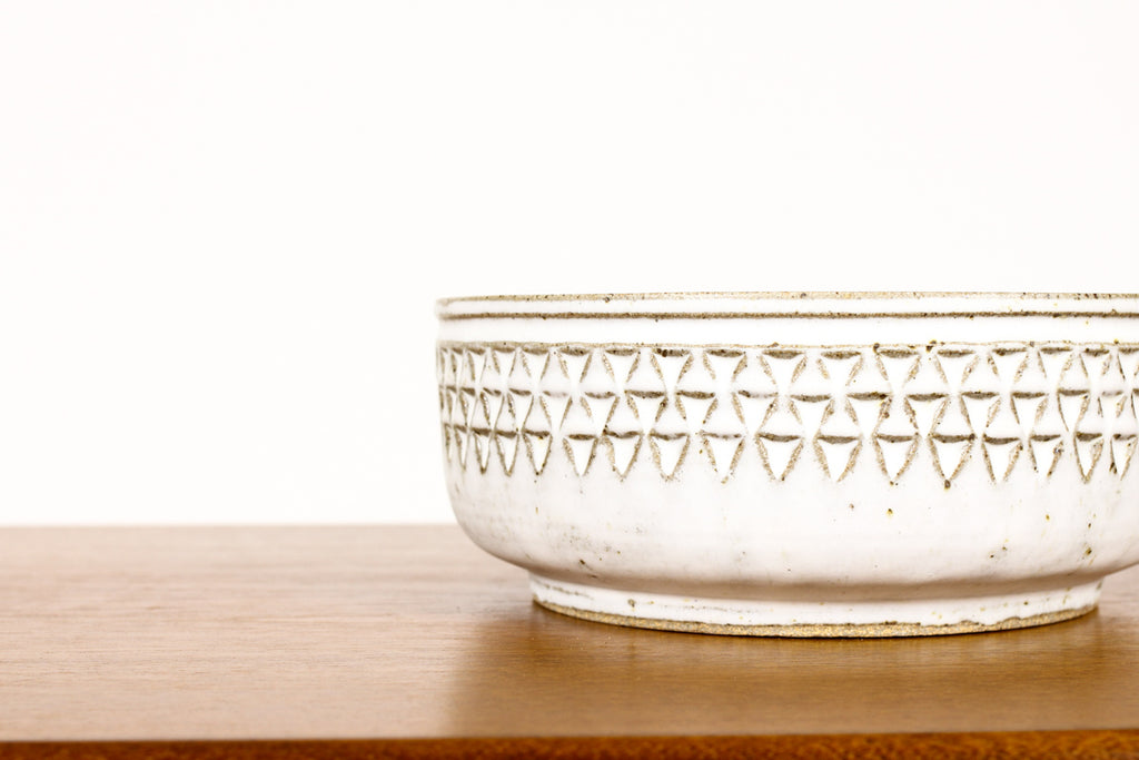 #1494 —Ceramic Stoneware Planter —Small Delta pattern —White Glaze — P62
