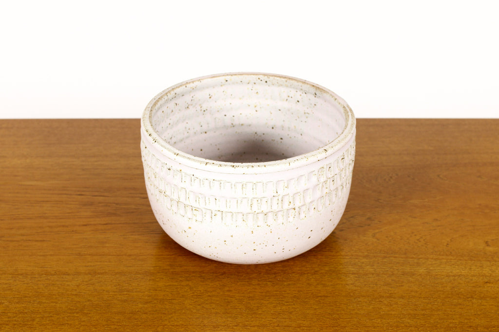 #1500 —Ceramic Stoneware Planter —Large Facet pattern —White Glaze — P68
